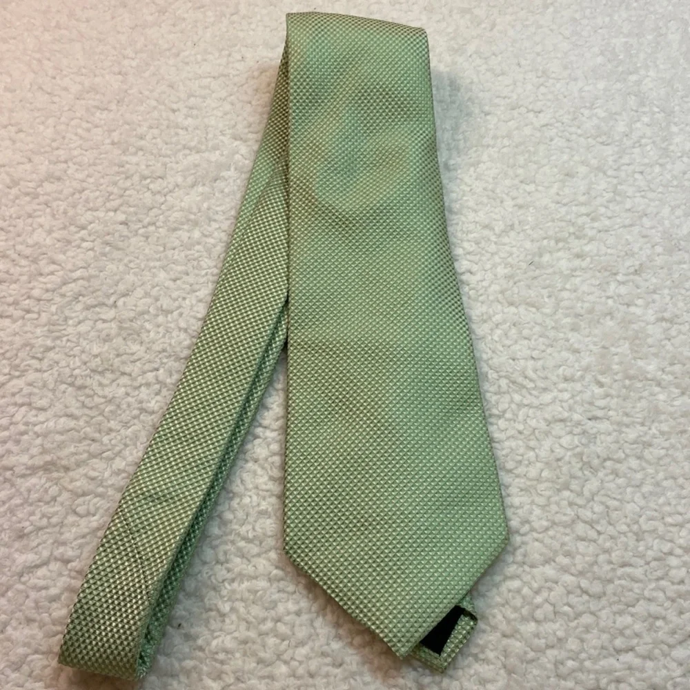 Bananas Republic Textured Mint Green Silk Tie EUC St. Patrick’s Day